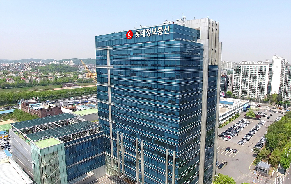 It is a view of a building located in Gasan-dong.